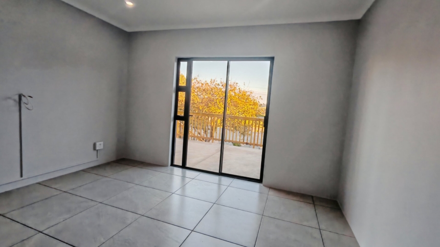 5 Bedroom Property for Sale in Fraaiuitsig Western Cape